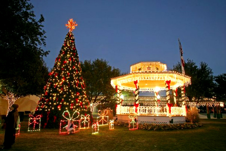 Things to Do for Christmas with Kids in Texas - MiniTime