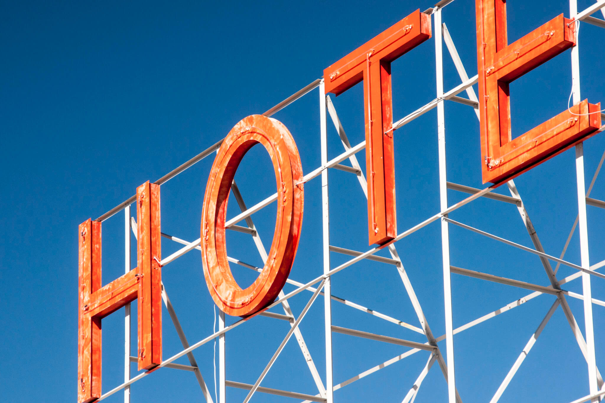 Clever Ways To Score Hotel Deals MiniTime